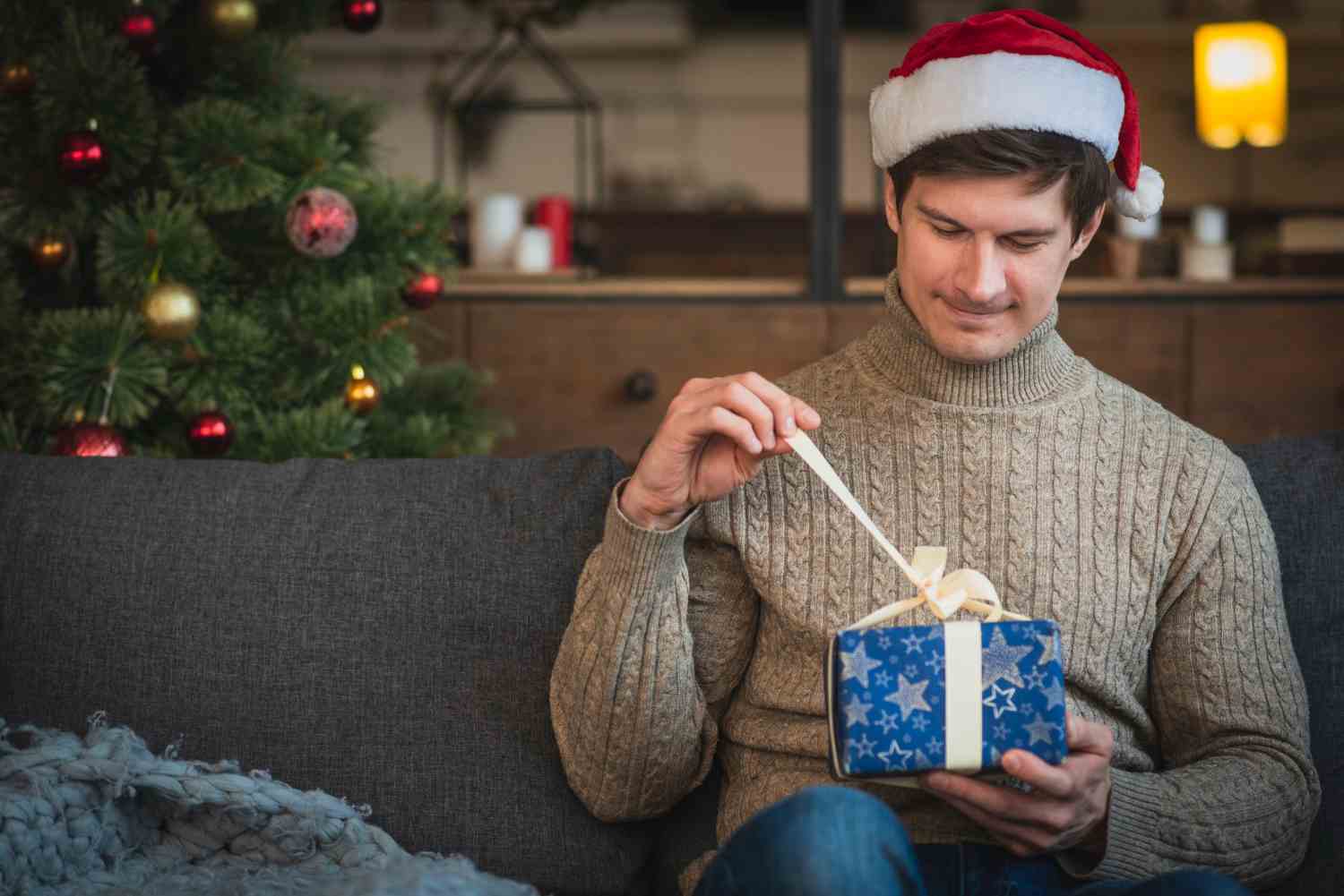 Meaningful gifts for men could melt a man's heart