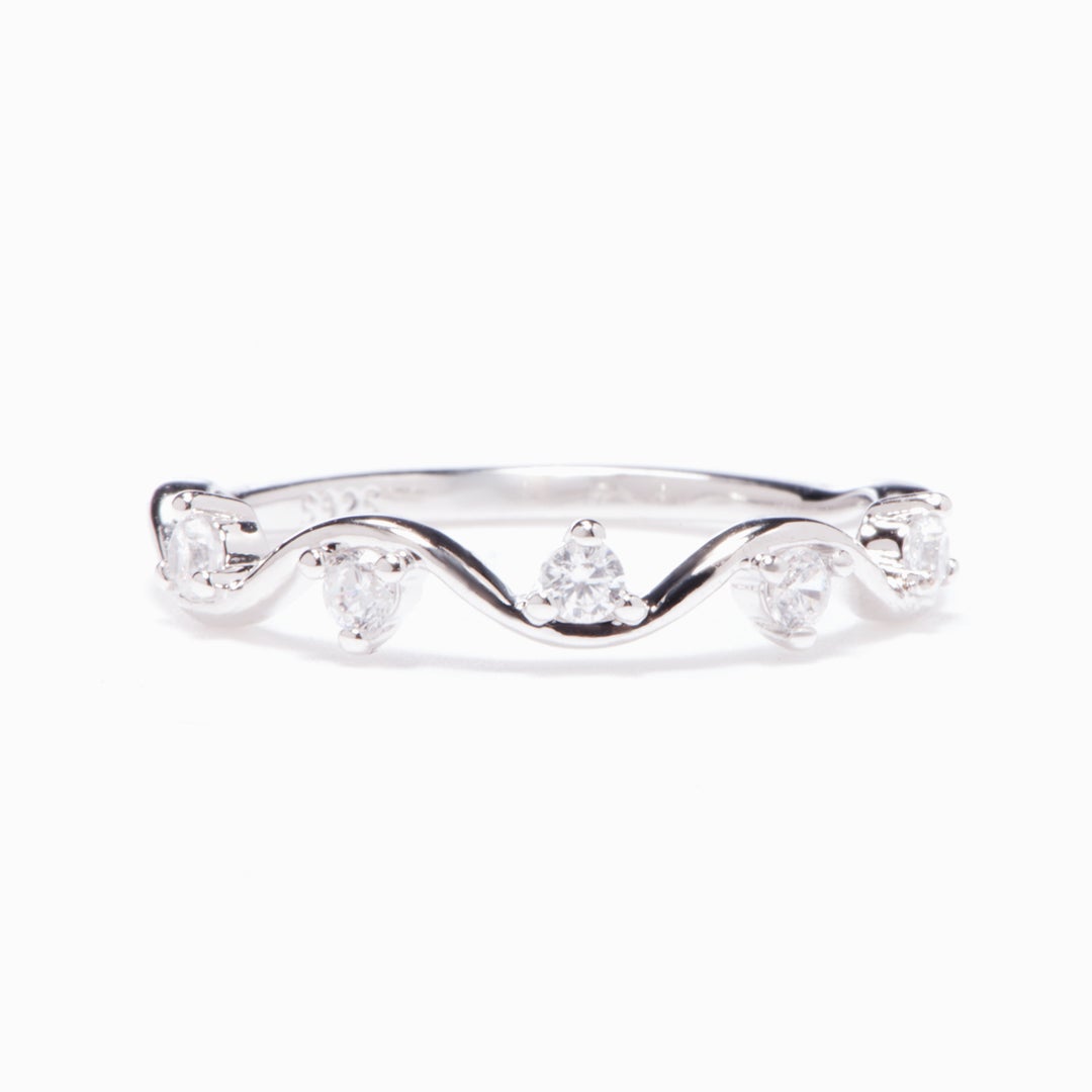 To My Daughter " Keep moving ahead; the end will be more glorious than you imagined." Wave Ring