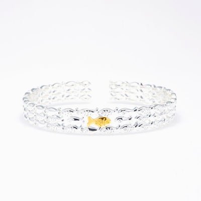 "Swimming against the current" Gold Fish Bracelet