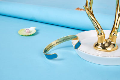 FOR MY BEST FRIENDS "BECAUSE EVERYONE ELSE SUCKS COLOR GLAZE BANGLE" BRACELET - SARAH'S WHISPER