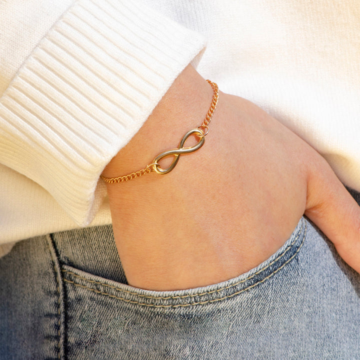 "The love between a mother and daughter is forever" Infinite Love Bracelet