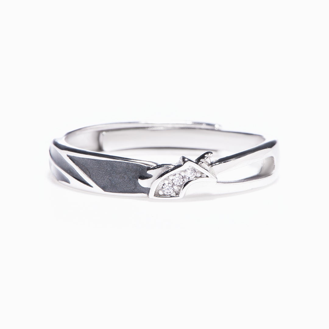 "You may have stopped believing in Unicorns, but they never stopped believing in you." S925 Sterling Silver Adjustable Ring