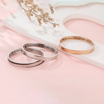 To My Daughter "The love between mother and daughter is forever." Bracelet