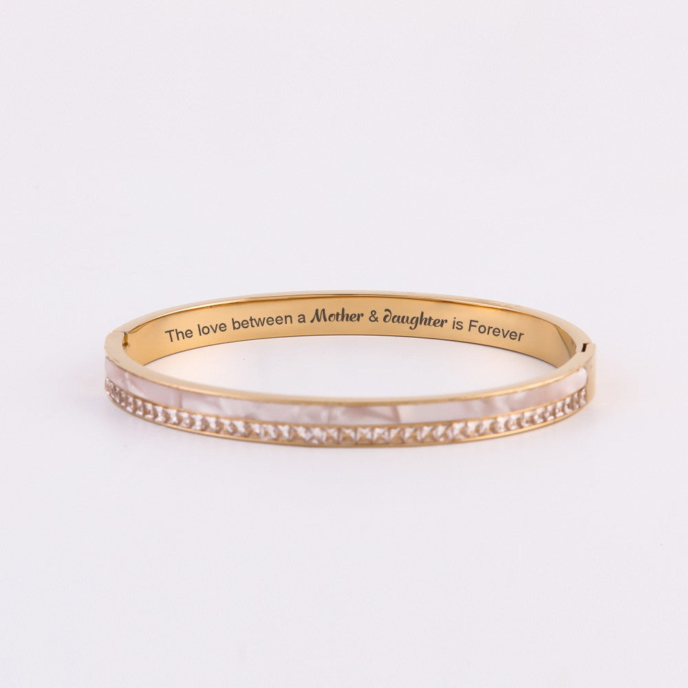 To My Daughter "The Love between a Mother & Daughter is Forever" Bracelet - SARAH'S WHISPER