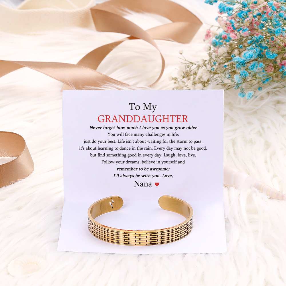 To My GRANDDAUGHTER "The love between a Nana and Granddaughter is forever" Bracelet [💞 Bracelet +💌 Gift Card + 🎁 Gift Box + 💐 Gift Bouquet] - SARAH'S WHISPER
