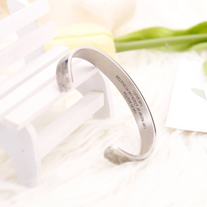 To My Daughter "I LOVE YOU, BELIEVE IN YOURSELF AS MUCH AS I BELIEVE IN YOU" Ocean Wave Bracelet - SARAH'S WHISPER