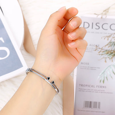 To My Bonus Daughter " I may not have given you the gift of life. But life gave me the gift of you." Arrow Bracelet