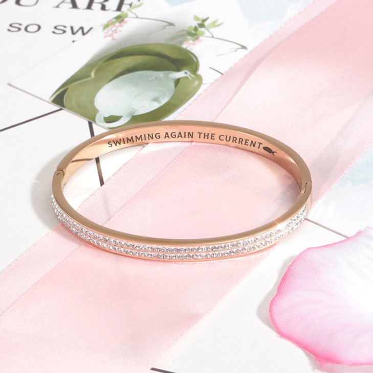 To My Daughter " SWIMMING AGAIN THE CURRENT🐟" Full Diamond Bracelet [💞 Bracelet +💌 Gift Card + 🎁 Gift Bag + 💐 Gift Bouquet] - SARAH'S WHISPER