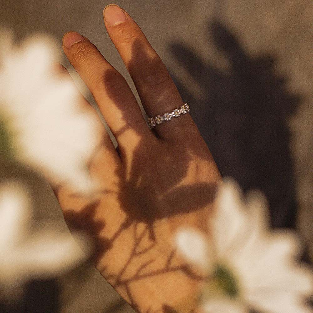 "I think about you every daisy" Sunflower Ring [💞 Ring +💌 Gift Card + 🎁 Gift Bag + 💐 Gift Bouquet] - SARAH'S WHISPER