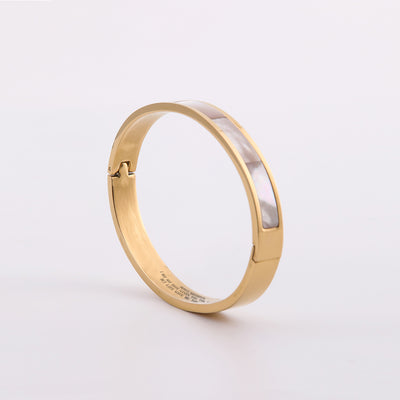 To My Bonus Daughter "BONUS DAUGHTER, I MAY NOT HAVE GIVEN YOU THE GIFT OF LIFE. BUT LIFE GAVE ME THE GIFT OF YOU" Bracelet - SARAH'S WHISPER
