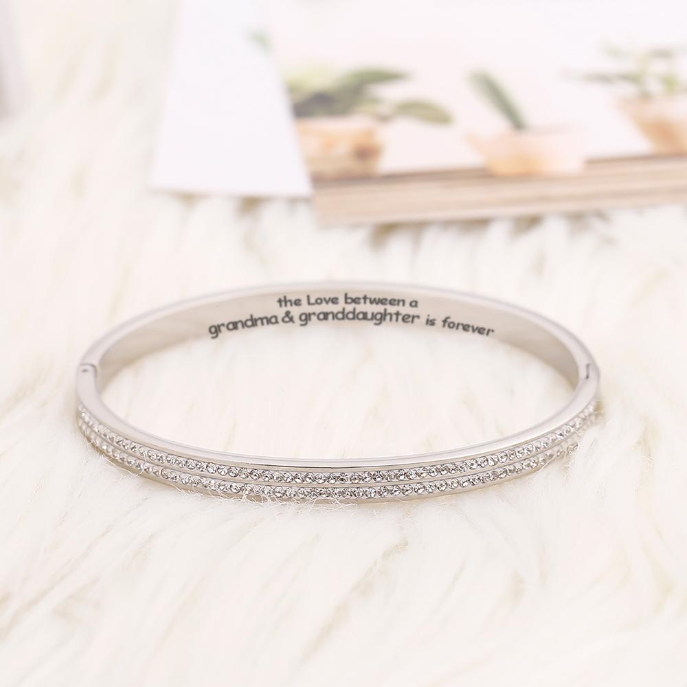 To My GRANDDAUGHTER "The love between a [grandma] and granddaughter is forever" BRACELET [💞 BRACELET +💌 GIFT CARD + 🎁 GIFT BOX + 💐 GIFT BOUQUET] - SARAH'S WHISPER