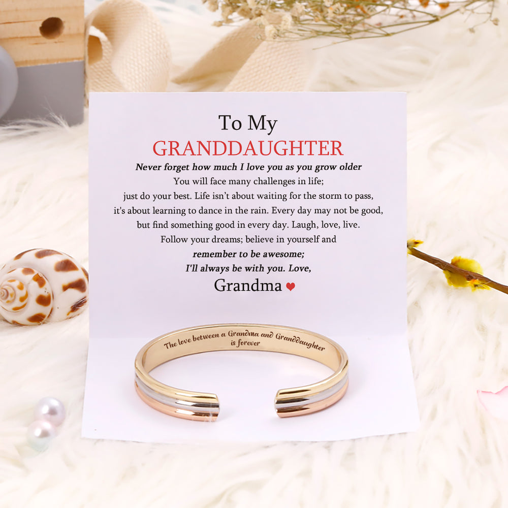[Optional Address] To My GRANDDAUGHTER "The love between a [grandma] and granddaughter is forever" Bracelet [💞 Bracelet +💌 Gift Card + 🎁 Gift Box + 💐 Gift Bouquet] - SARAH'S WHISPER
