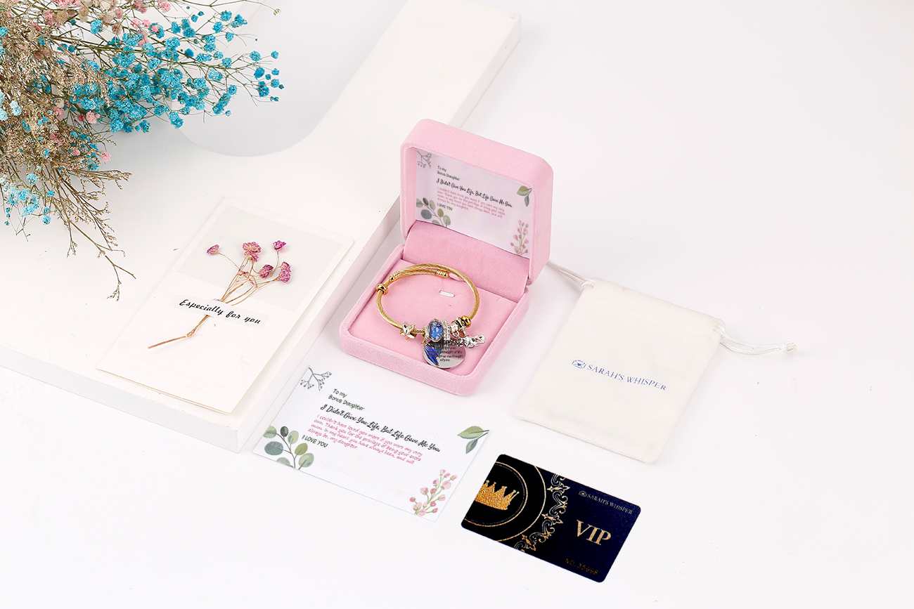 [Custom Name] To My Bonus Daughter "Bonus Daughter I may not have given you the gift of life. But life gave me the gift of you" Lucky Fox Bracelet [🦊 Bracelet +💌 Gift Card + 🎁 Gift Box + 💐 Gift Bouquet] - SARAH'S WHISPER