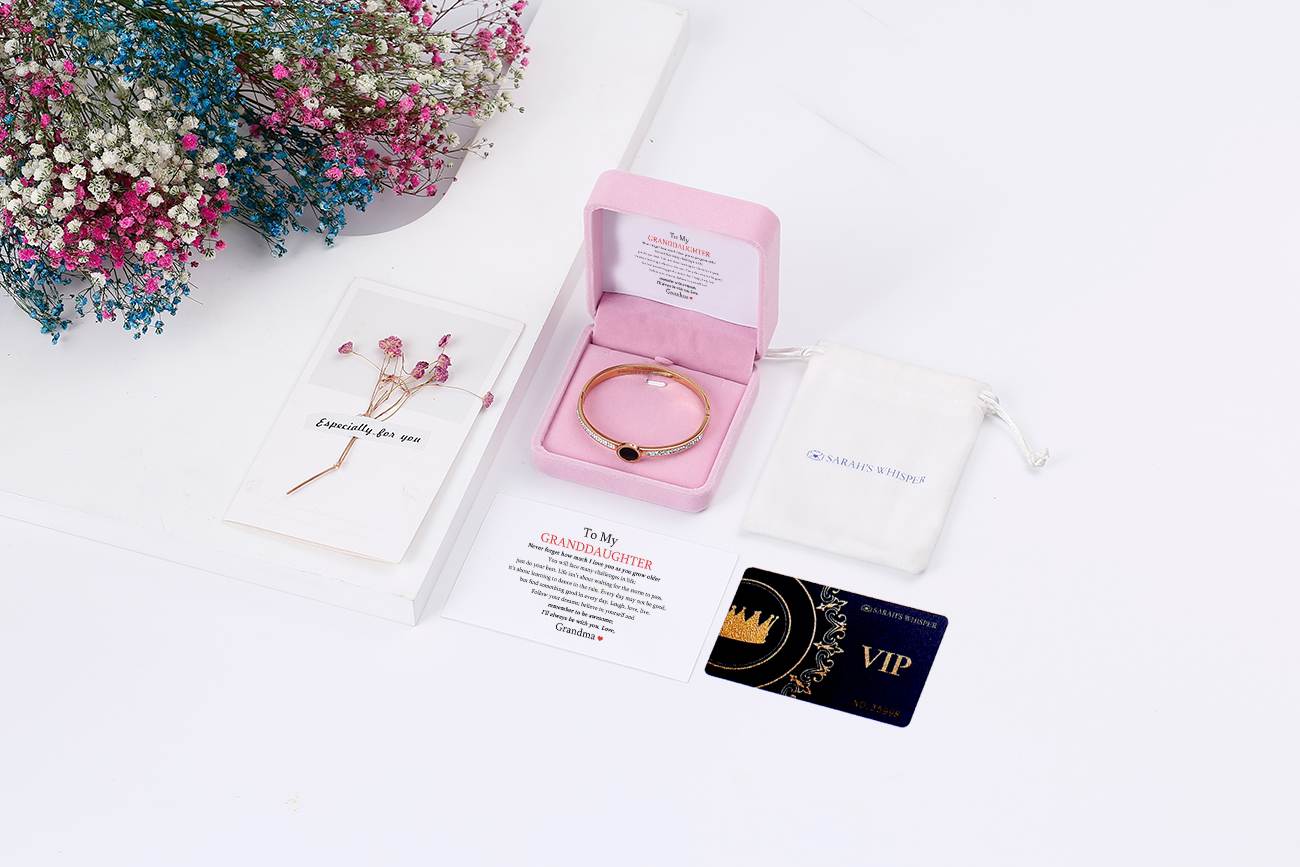[Optional Address] To My GRANDDAUGHTER "The love between a [Grandma] and Granddaughter is forever" Bracelet [💞 Bracelet +💌 Gift Card + 🎁 Gift Bag + 💐 Gift Bouquet] - SARAH'S WHISPER