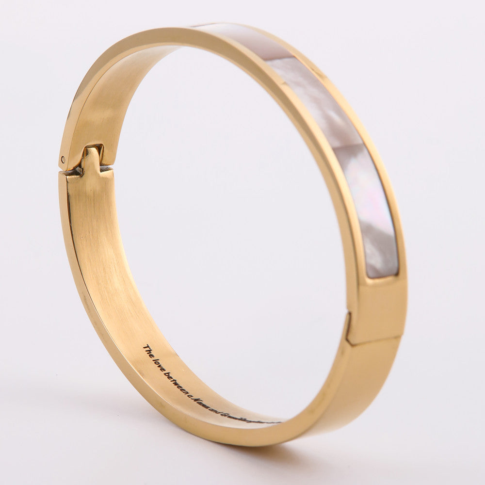 To My Granddaughter "the love between a Nana and granddaughter is forever" Bracelet - SARAH'S WHISPER
