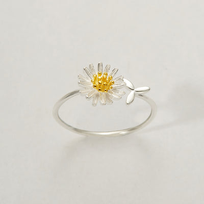 "Have a beautiful dai̶s̶y" Daisy Ring [💞 RING +💌 GIFT CARD + 🎁 GIFT BAG + 💐 GIFT BOUQUET] - SARAH'S WHISPER