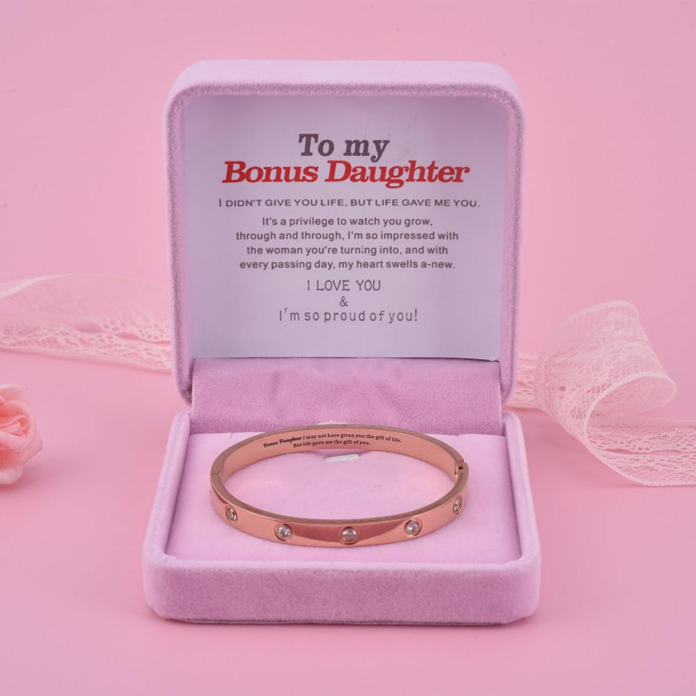 To My Bonus Daughter "Bonus Daughter I may not have given you the gift of life but life gave me the gift of you." Bracelet - SARAH'S WHISPER