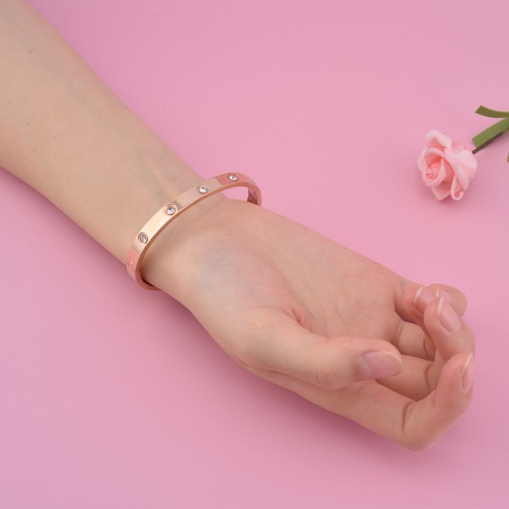 To My Bonus Daughter "Bonus Daughter I may not have given you the gift of life but life gave me the gift of you." Bracelet - SARAH'S WHISPER