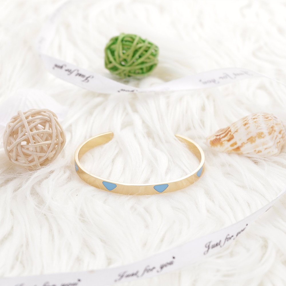 To My Best Friend "Not SISTERS BY BlOOD BUT SISTERS BY HEART." Bracelet - SARAH'S WHISPER