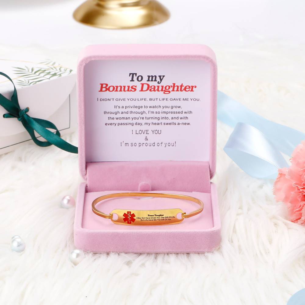 To My Bonus Daughter "BONUS DAUGHTER, I MAY NOT HAVE GIVEN YOU THE GIFT OF LIFE. BUT LIFE GAVE ME THE GIFT OF YOU" Bracelet - SARAH'S WHISPER