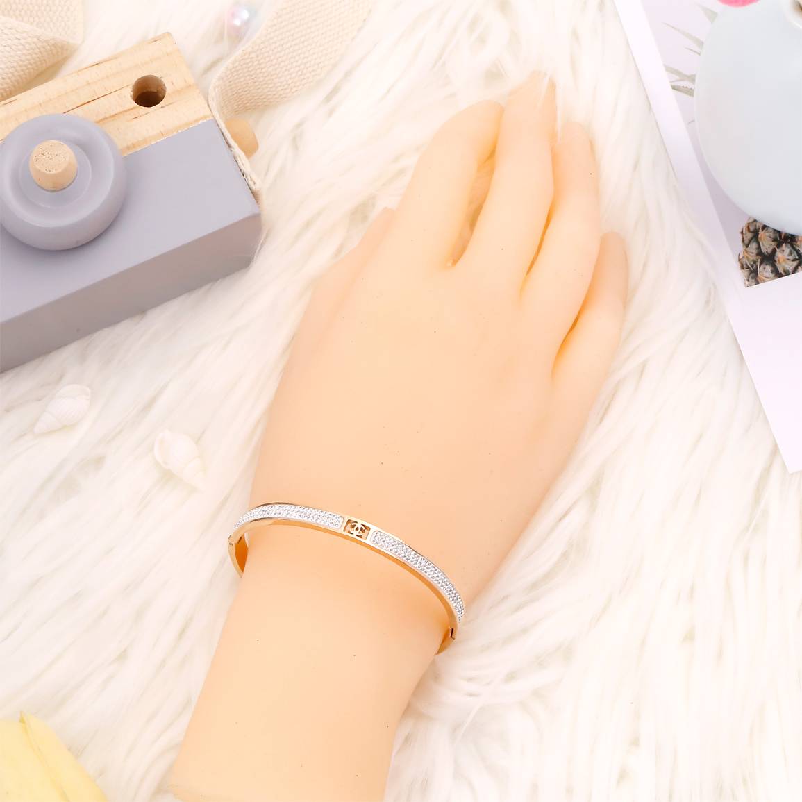 To My Granddaughter "The love between a Nana and Granddaughter is forever" Full Diamond Bracelet - SARAH'S WHISPER