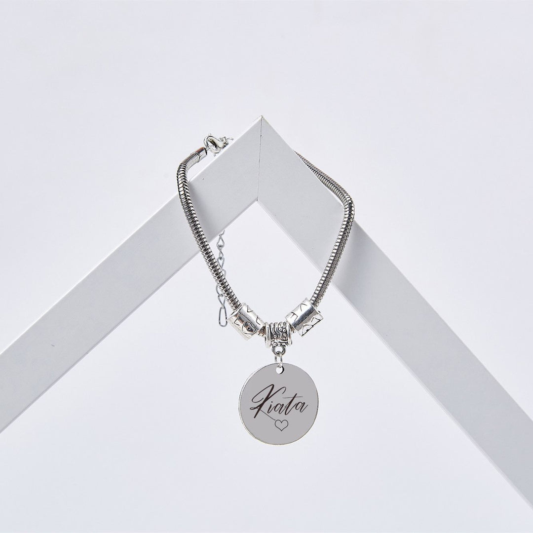 [Custom Name] TO MY GRANDDAUGHTER "THE LOVE BETWEEN A NANA AND GRANDDAUGHTER IS FOREVER" BRACELET - SARAH'S WHISPER